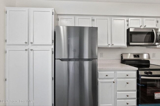 Building Photo - 2107 Hidden Grove Ln