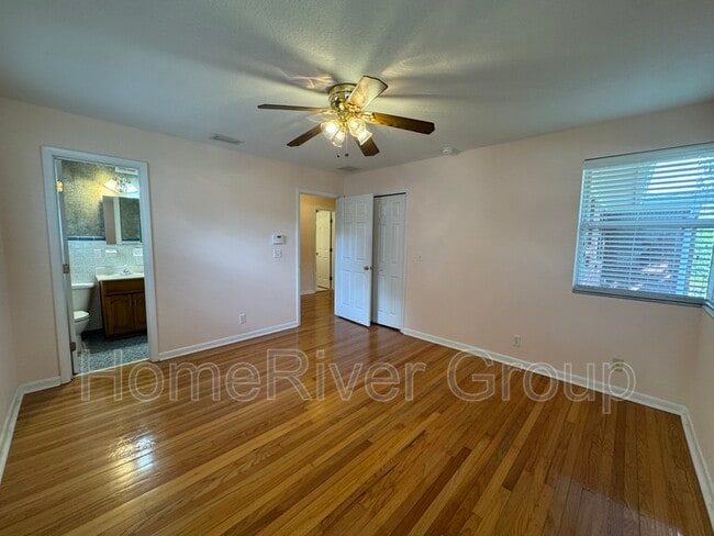 Building Photo - 2204 Tegner Dr