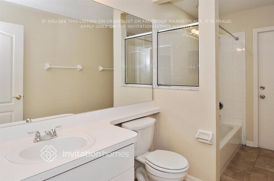 Building Photo - 434 Country Vineyard Dr