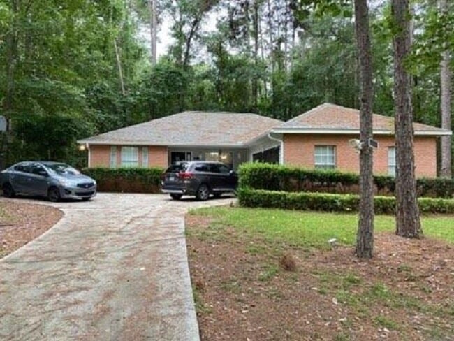 Primary Photo - NE Tallahassee Home in Top School District
