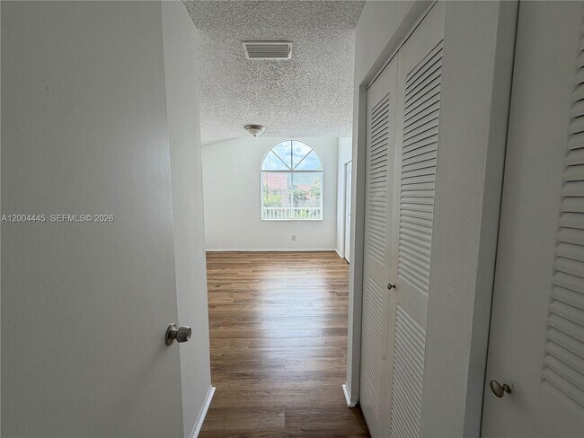 Building Photo - 15771 SW 104th Terrace