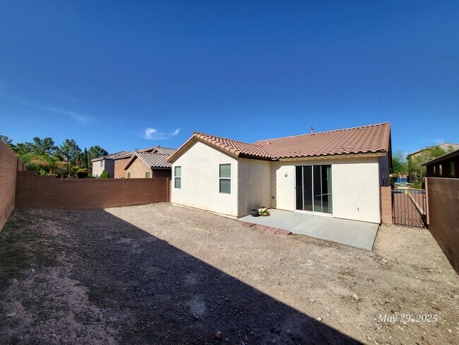 Building Photo - 8279 Pearl Diver Ct