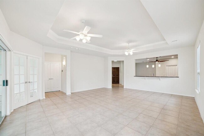 Building Photo - 207 Trinity Lane