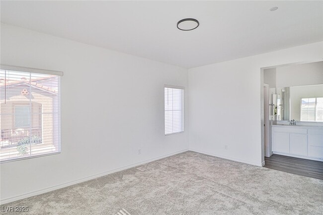 Building Photo - 216 Callen Falls Ave