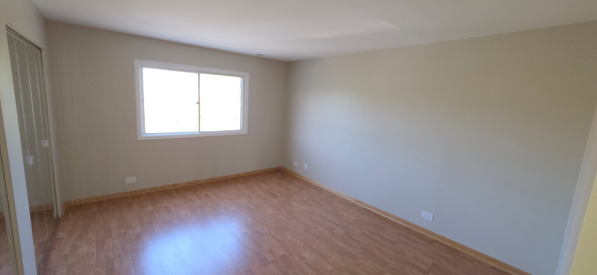 Building Photo - 4132 Cove Ln