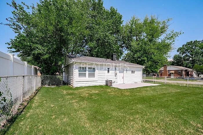 Building Photo - 7100 W A St