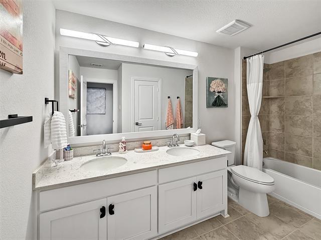 Building Photo - 1308 Redbrick Ln