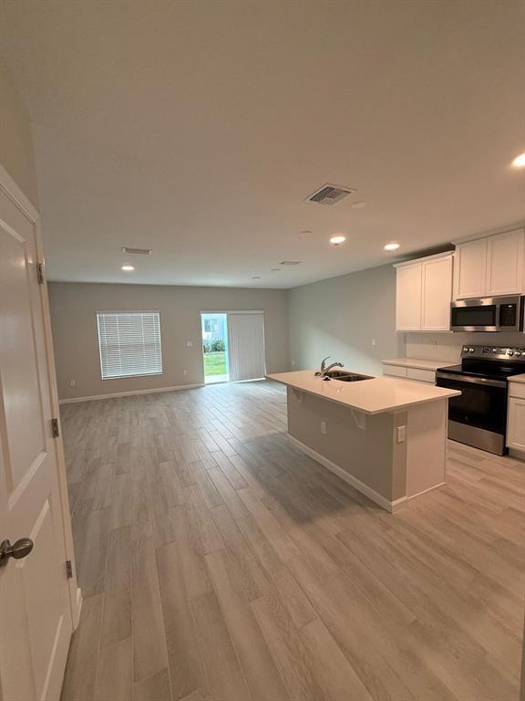 Building Photo - 14910 Harvest St