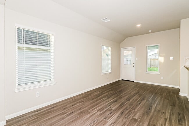 Building Photo - 5127 Shelby Katherine Dr