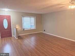 Building Photo - 220 Ferring Ct
