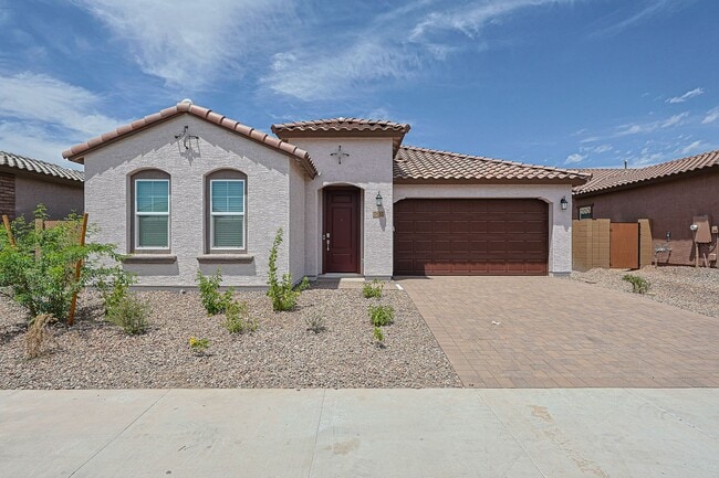 Building Photo - Beautiful 4 Bedroom in Aloravita Community