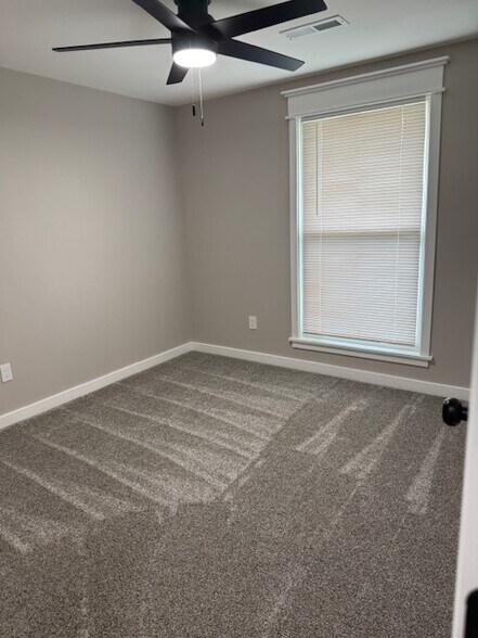 Building Photo - 1760 Shoshoni Dr