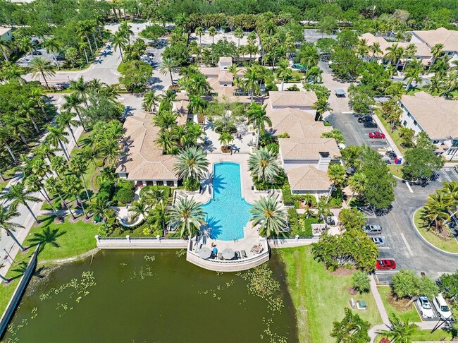 Building Photo - 3019 Alcazar Pl