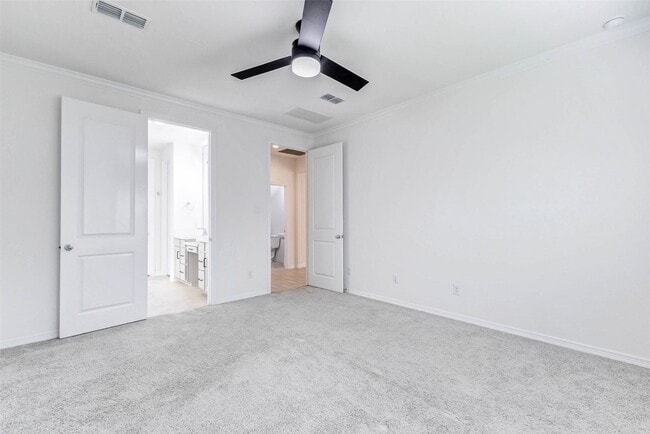 Building Photo - 30711 Thicket Ct