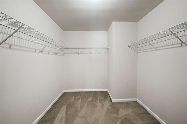 Building Photo - 1798 Oakbrook Lane, 8