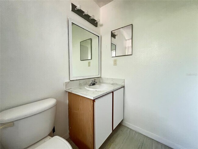 Building Photo - 8710 Rain Forest Pl