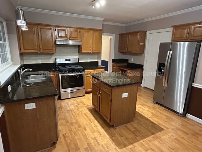 Building Photo - 106 Oak Spring Ct