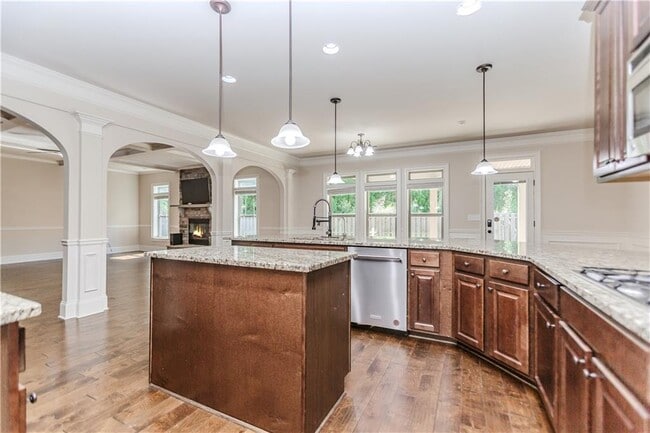 Building Photo - 6354 Brookridge Dr