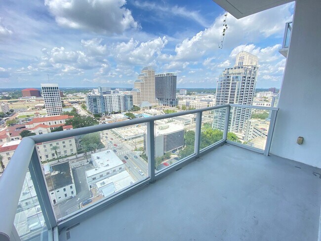 Building Photo - 2 Bedroom 2 Bath VUE Condo -- Application ...