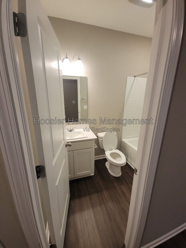 Building Photo - 5636 Brownstone Dr