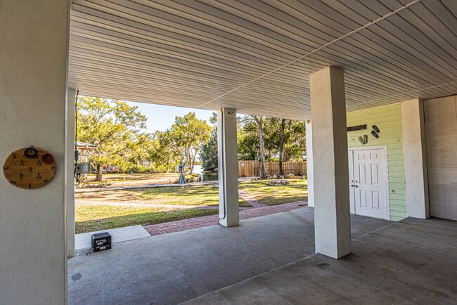 Building Photo - 2247 S Waterman Dr