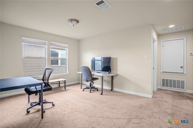 Building Photo - 16012 McAloon Way