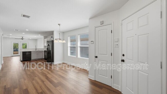 Building Photo - 11309 Autumn Ash Dr