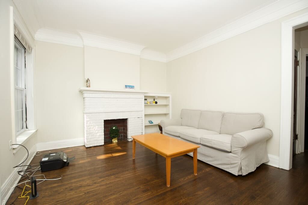 Building Photo - 945 Judson Ave