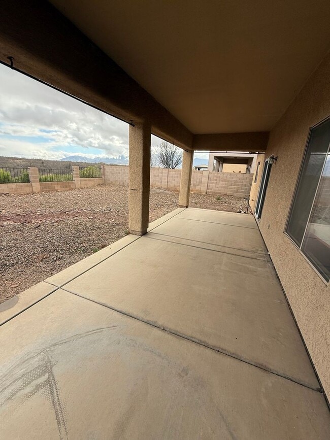 Building Photo - 1315 Paso Robles Ave