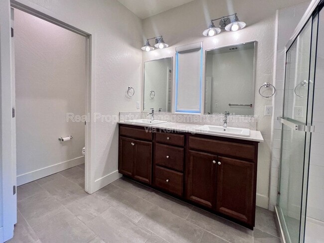 Building Photo - 2321 S Purdue Ave