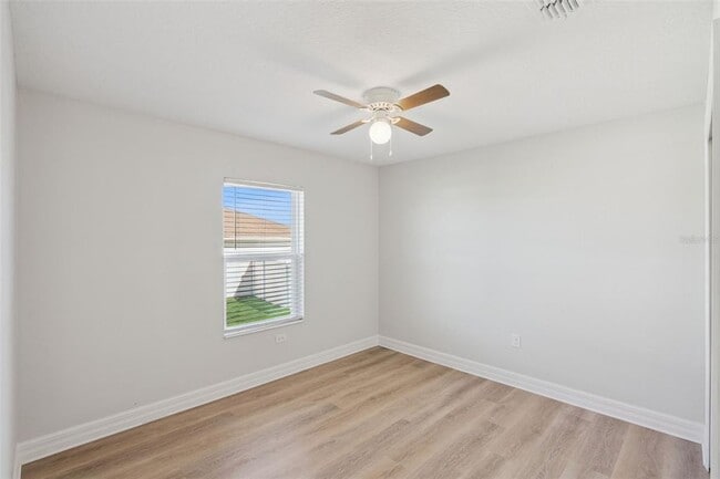 Building Photo - 2256 GLADIOLUS Ln