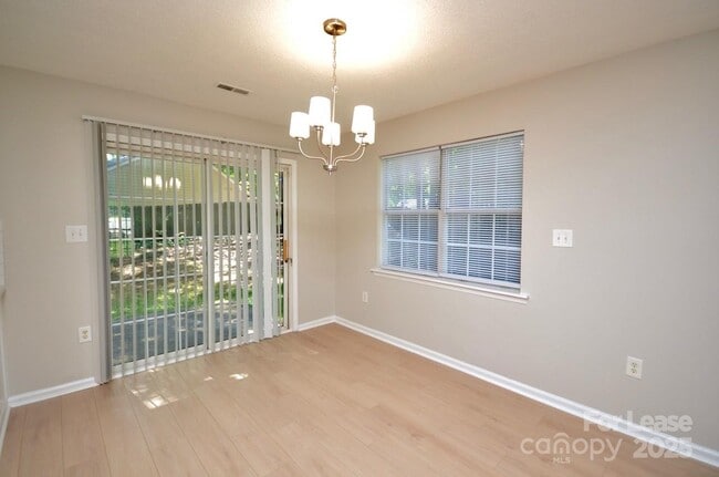 Building Photo - 3710 Burntwood Ct