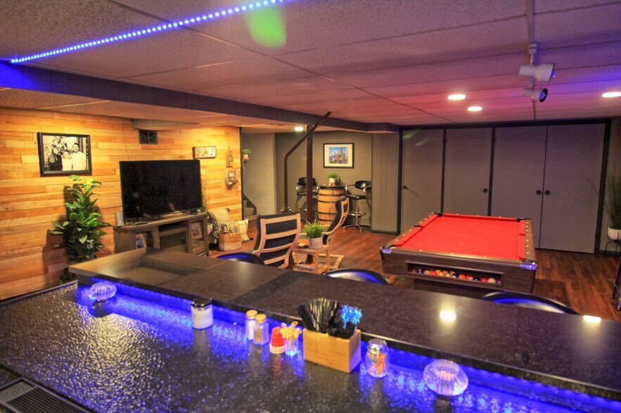 Building Photo - 12049 W Grange Ave