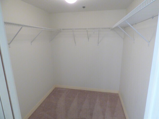 Building Photo - Rolls Landing Condo- Gated community with all the features