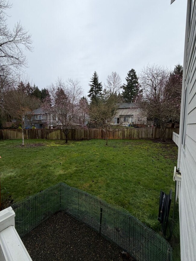 Building Photo - 2060 Hammond Ave