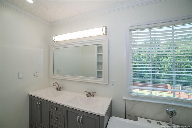 Building Photo - 6317 Nakoma Way