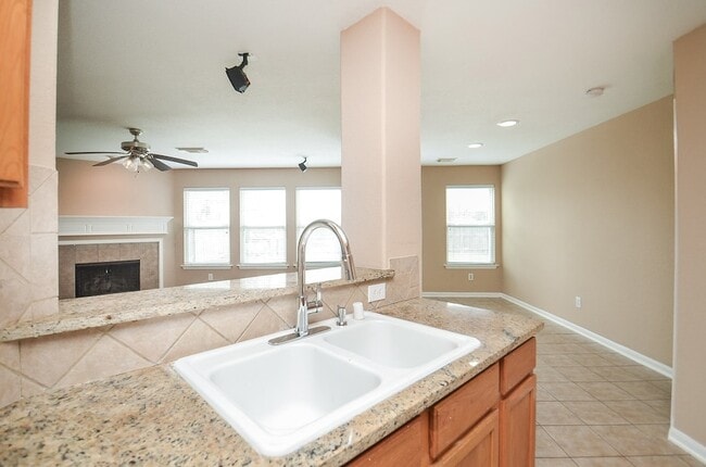 Building Photo - 7134 Winston Ranch Pkwy