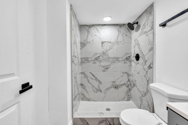 Building Photo - 803 SW 15th Ave