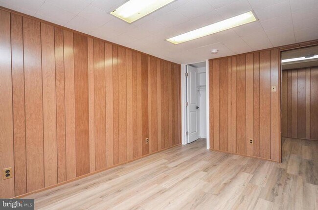 Building Photo - 4426 Hallet St