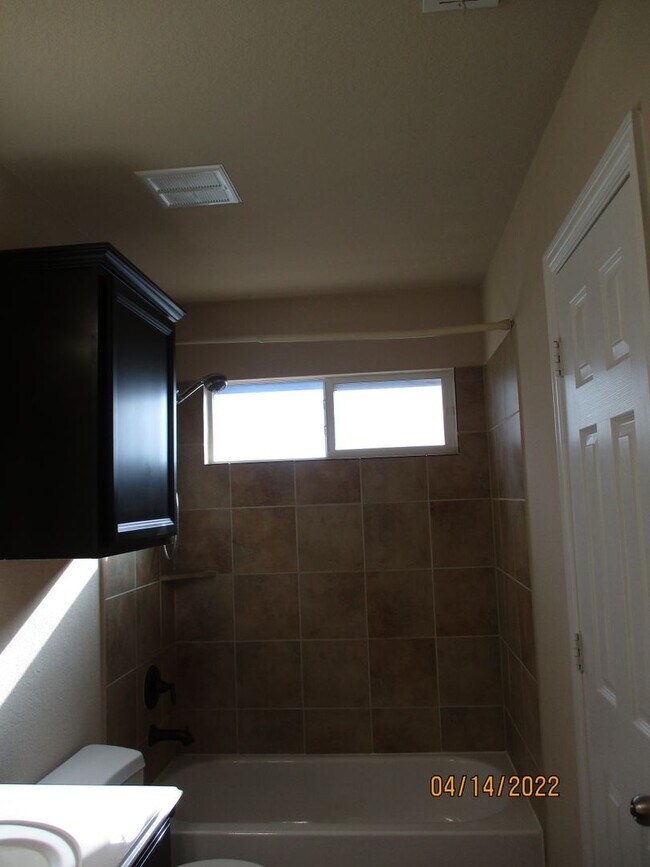 Building Photo - 2505 Mesa Glen Dr