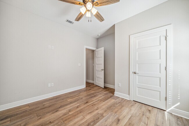 Building Photo - 1513 23rd St