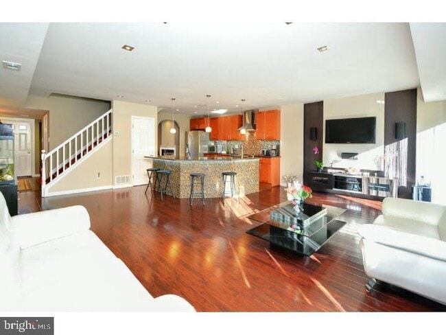 Building Photo - 1804 Worthington Dr