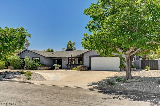 Building Photo - 4153 Woodcrest Rd