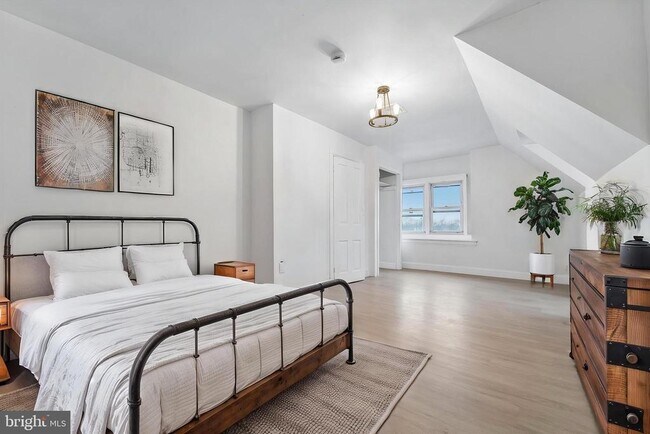 Building Photo - 79 High St