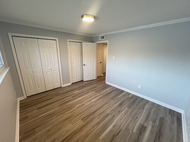 Building Photo - Must See! 1 bedroom, 1 bath apartment on Hwy 1 in Donaldsonville