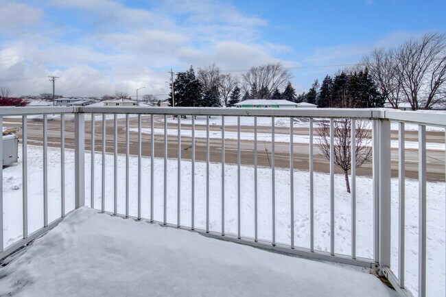 Building Photo - 7968 163rd Ct