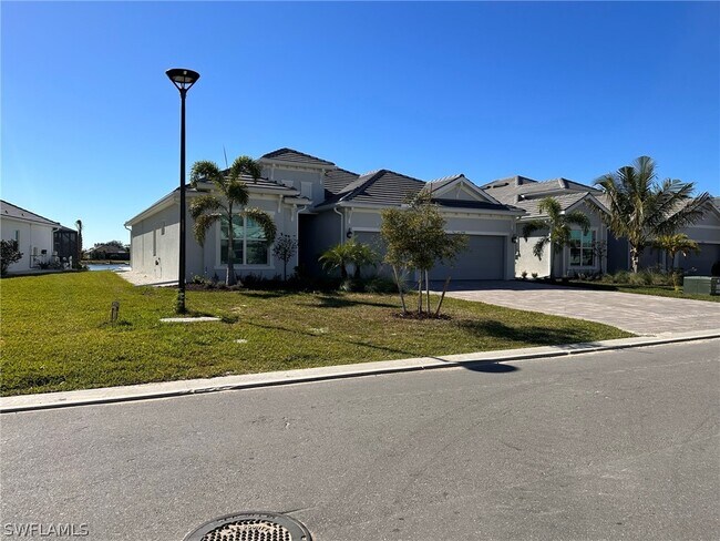 Building Photo - 13532 Blue Bay Cir