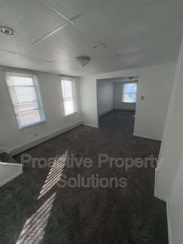 Building Photo - 415-417-417 17th Ave