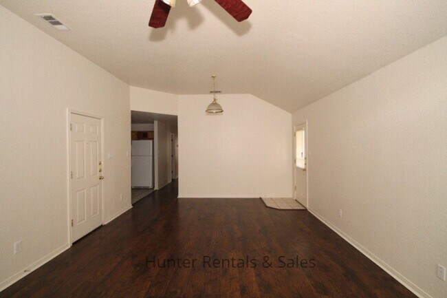 Building Photo - 4301 Thunder Creek Dr