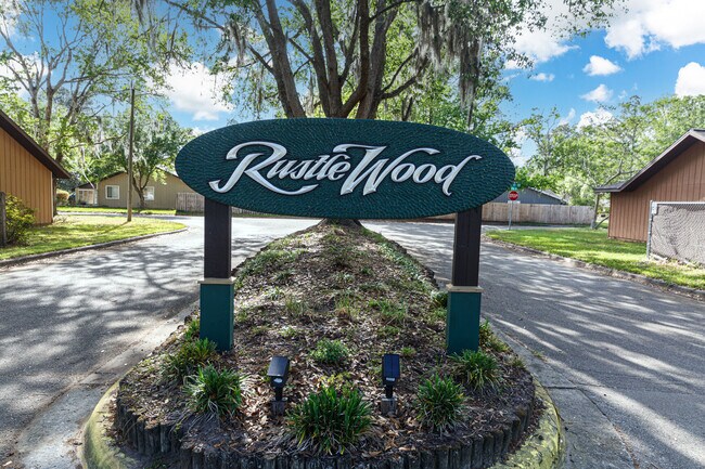 Building Photo - 4604 NW 44th Pl